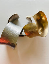 Load image into Gallery viewer, Reptile Cuff Bangle