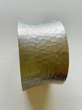 Load image into Gallery viewer, Reptile Cuff Bangle