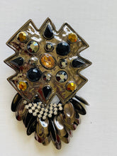 Load image into Gallery viewer, Crystal and Pearl Brooch