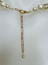 Load image into Gallery viewer, Rectangle and Pearl Necklace (Gold, Rose Gold or Silver)