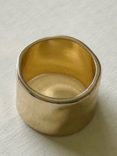 Load image into Gallery viewer, Gold Solid Band Ring
